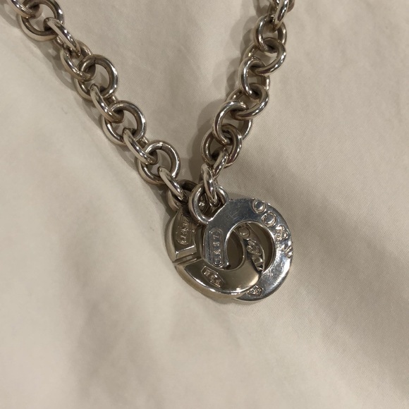 TIFFANY & CO Interlocking Circles Necklace - Picture 5 of 6